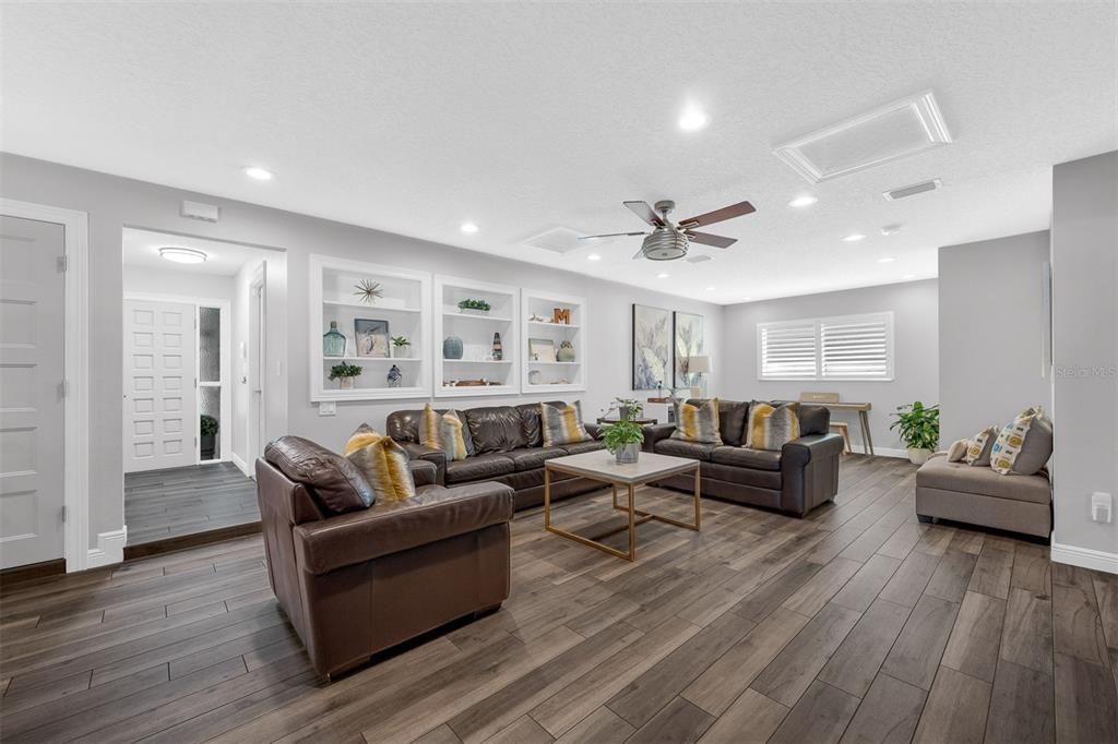 待售: $779,900 (4 贝兹, 3 浴室, 1902 平方英尺)