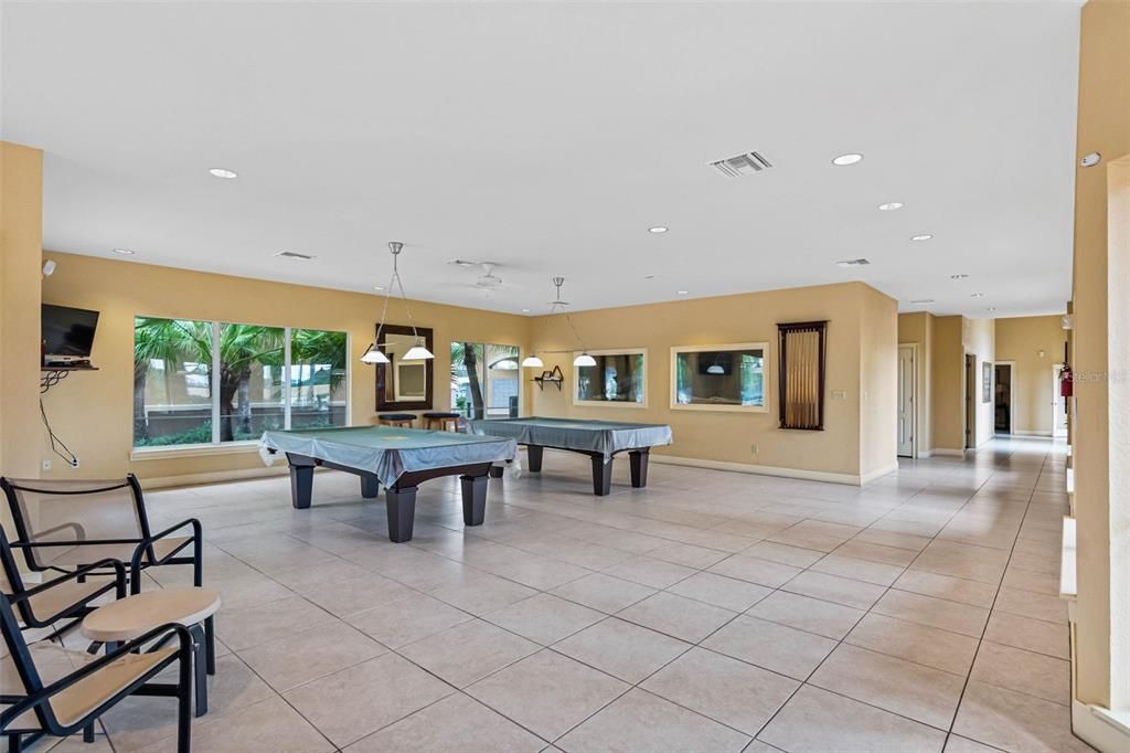 На продажу: $259,900 (2 спален, 2 ванн, 1153 Квадратных фут)