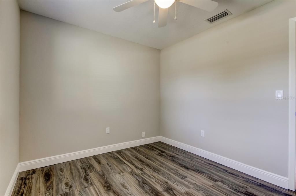 En Venta: $430,000 (3 camas, 2 baños, 1204 Pies cuadrados)