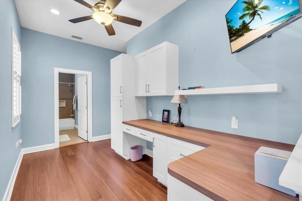 На продажу: $1,199,900 (3 спален, 2 ванн, 2268 Квадратных фут)