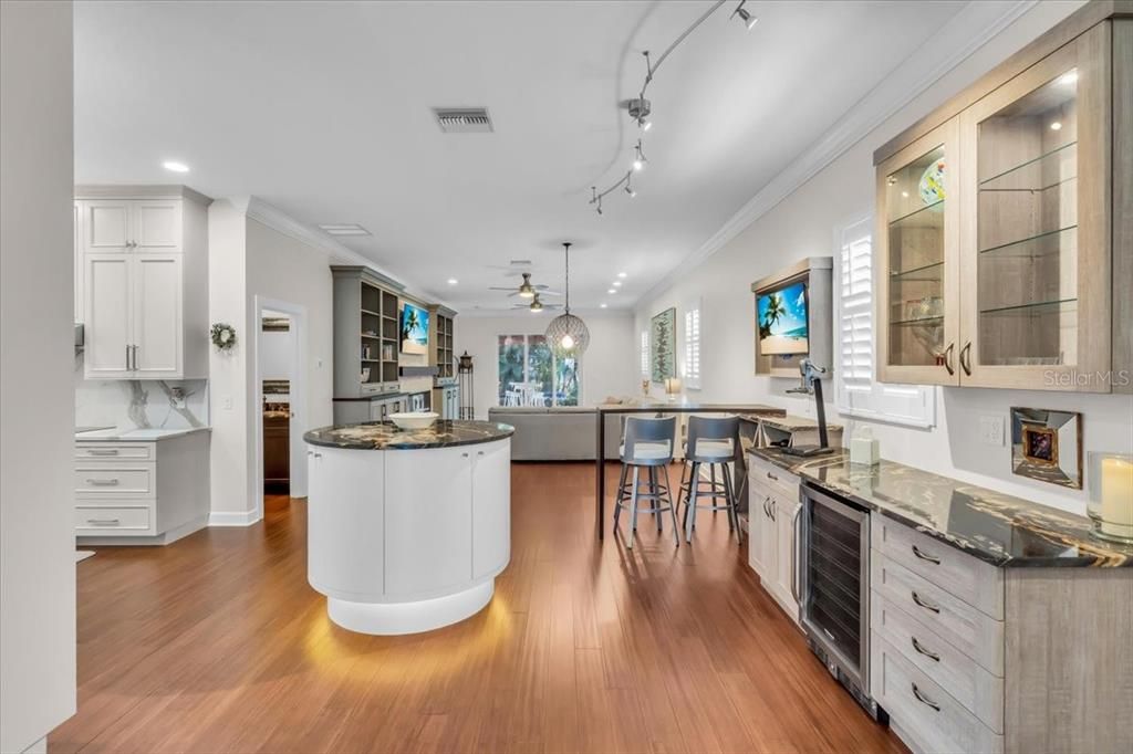 На продажу: $1,199,900 (3 спален, 2 ванн, 2268 Квадратных фут)