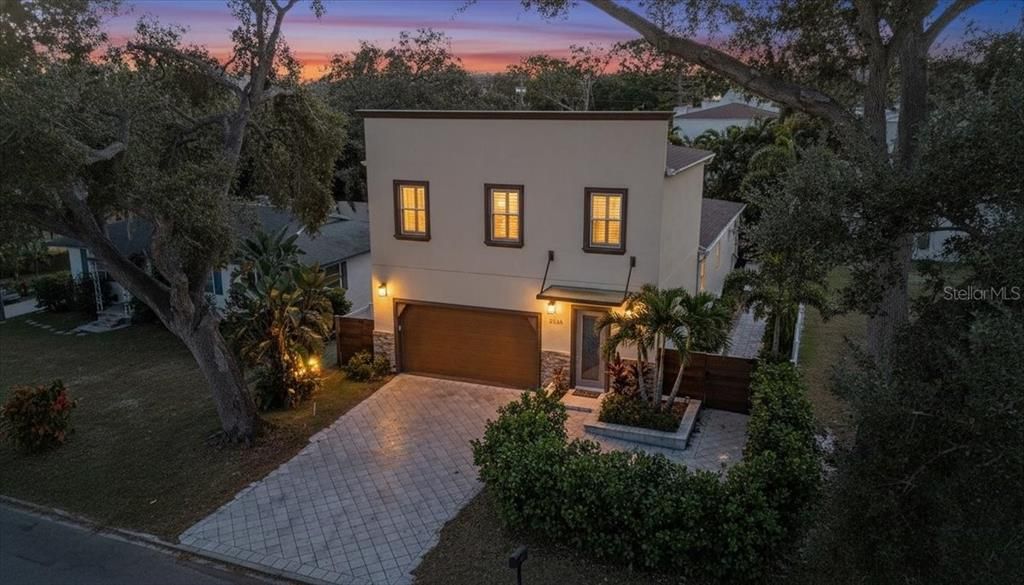 На продажу: $1,199,900 (3 спален, 2 ванн, 2268 Квадратных фут)