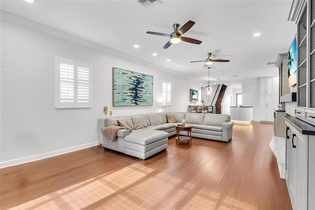 На продажу: $1,199,900 (3 спален, 2 ванн, 2268 Квадратных фут)