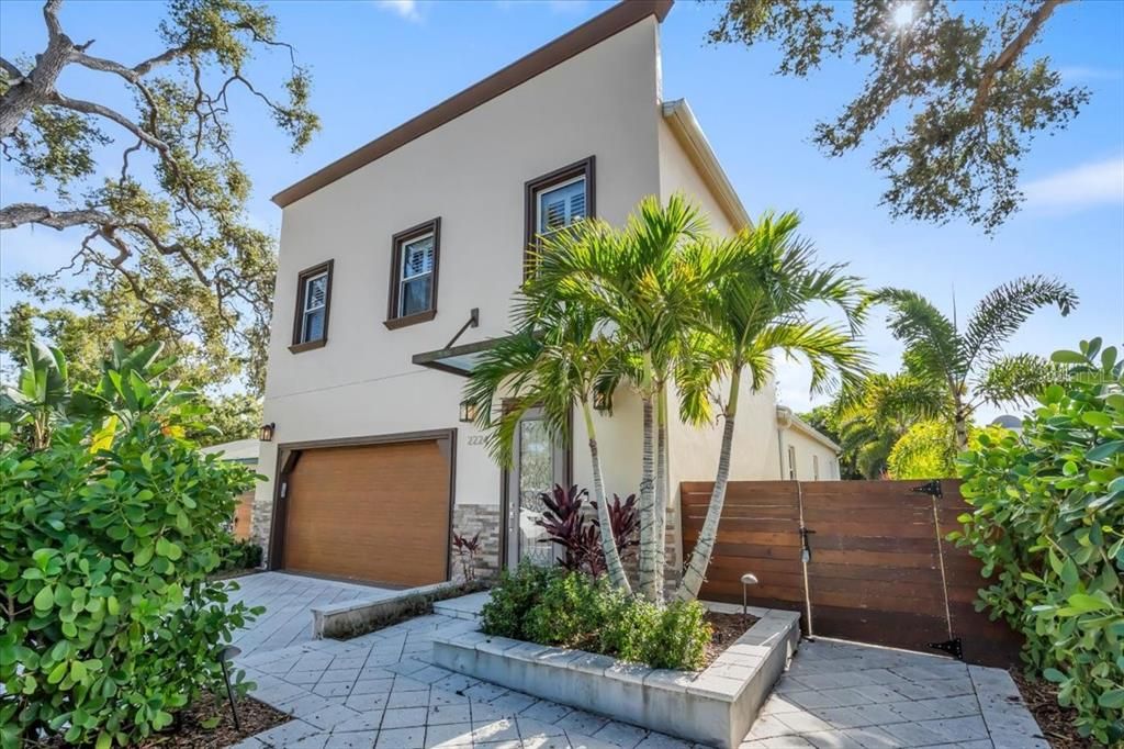 На продажу: $1,199,900 (3 спален, 2 ванн, 2268 Квадратных фут)