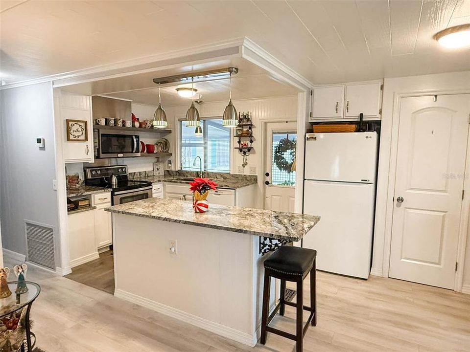 En Venta: $220,000 (2 camas, 2 baños, 1275 Pies cuadrados)