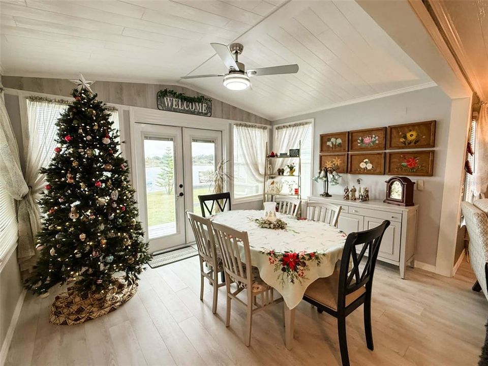 En Venta: $220,000 (2 camas, 2 baños, 1275 Pies cuadrados)