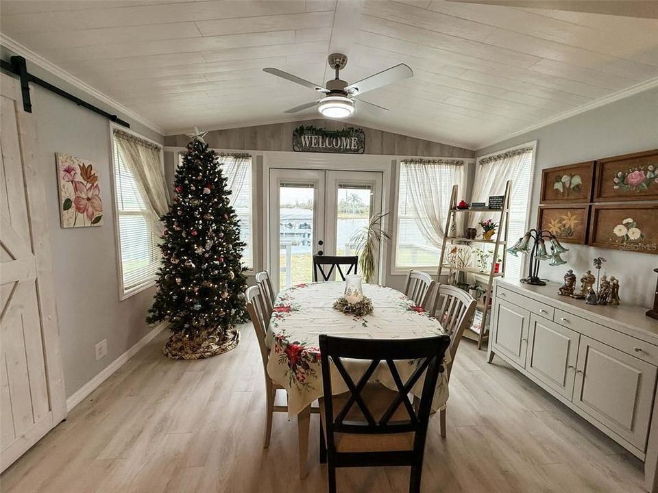 En Venta: $220,000 (2 camas, 2 baños, 1275 Pies cuadrados)