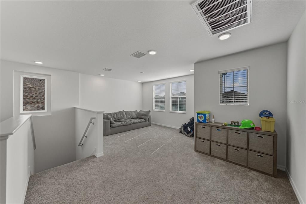 待售: $540,000 (4 贝兹, 3 浴室, 2601 平方英尺)