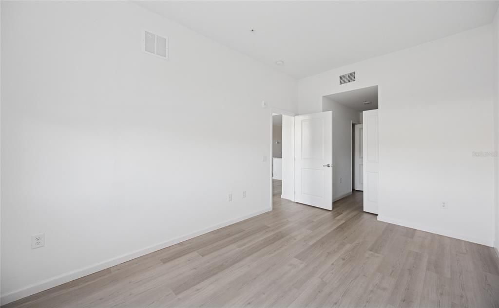 出租: $2,150 (3 贝兹, 2 浴室, 1144 平方英尺)