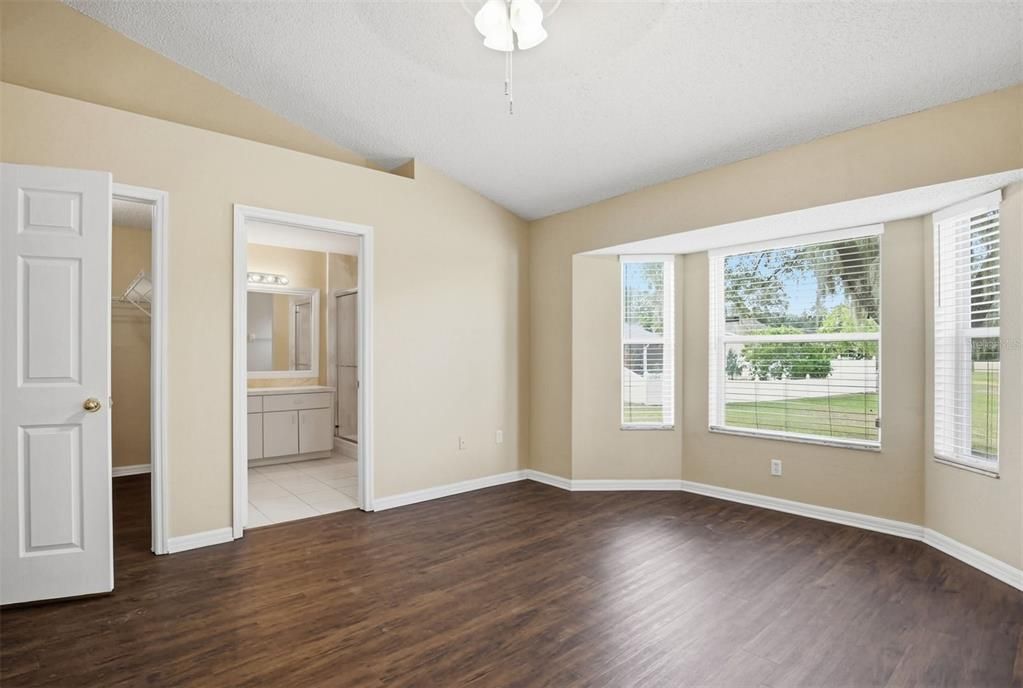 For Sale: $404,900 (3 beds, 2 baths, 1524 Square Feet)