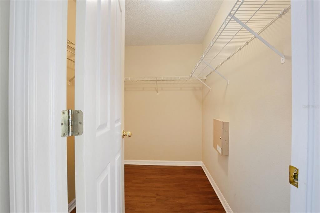 For Sale: $404,900 (3 beds, 2 baths, 1524 Square Feet)