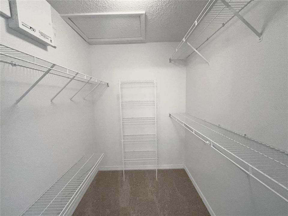 For Sale: $280,000 (3 beds, 2 baths, 1825 Square Feet)