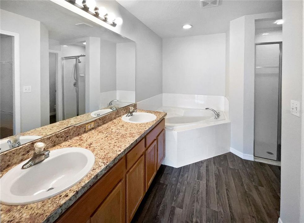 For Sale: $280,000 (3 beds, 2 baths, 1825 Square Feet)