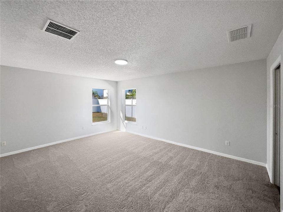 For Sale: $280,000 (3 beds, 2 baths, 1825 Square Feet)