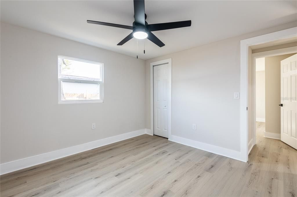 На продажу: $410,000 (3 спален, 2 ванн, 1200 Квадратных фут)