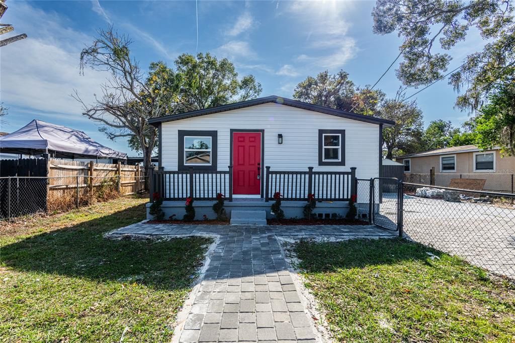 На продажу: $410,000 (3 спален, 2 ванн, 1200 Квадратных фут)