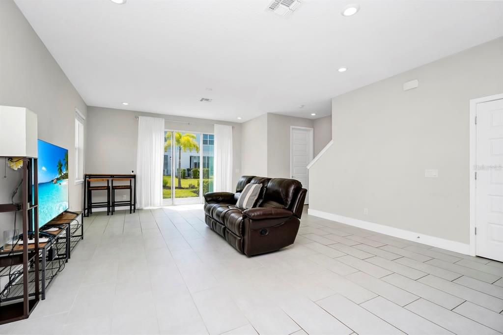 На продажу: $419,000 (3 спален, 2 ванн, 1659 Квадратных фут)