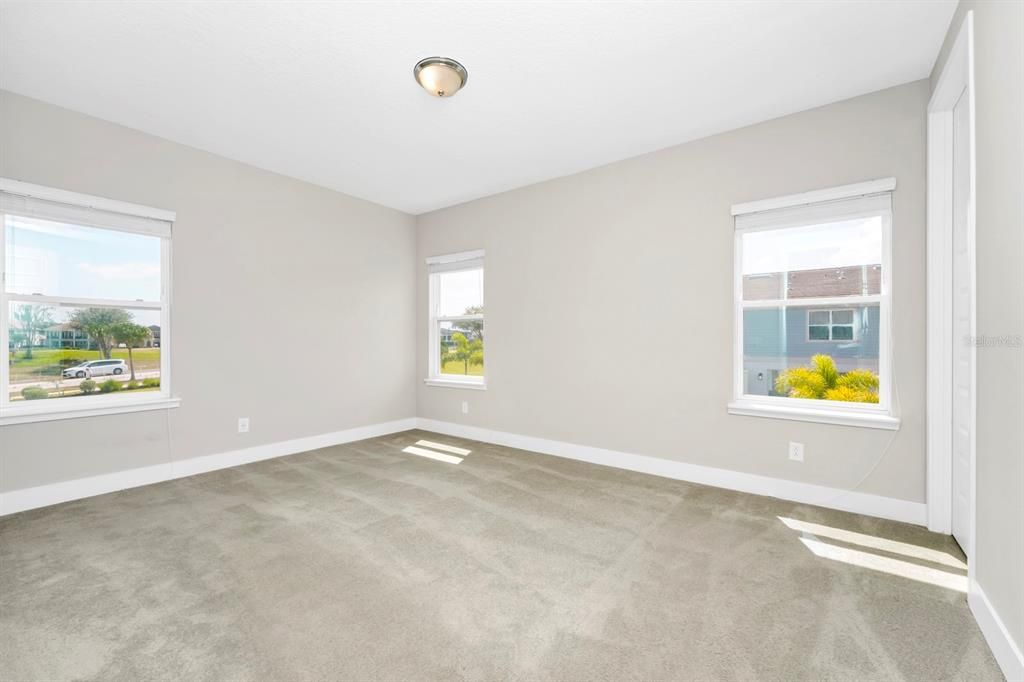 На продажу: $419,000 (3 спален, 2 ванн, 1659 Квадратных фут)