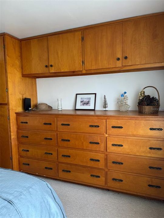 Active With Contract: $59,000 (1 beds, 1 baths, 576 Square Feet)