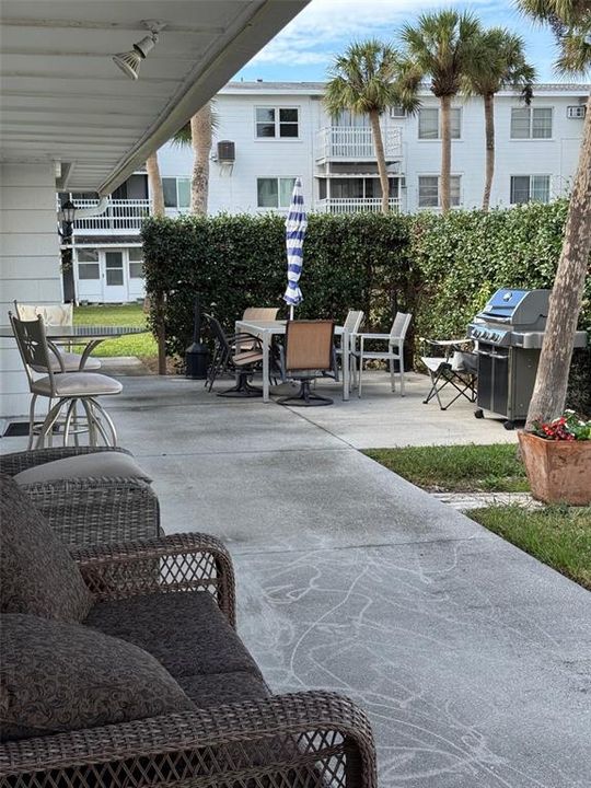 Active With Contract: $59,000 (1 beds, 1 baths, 576 Square Feet)