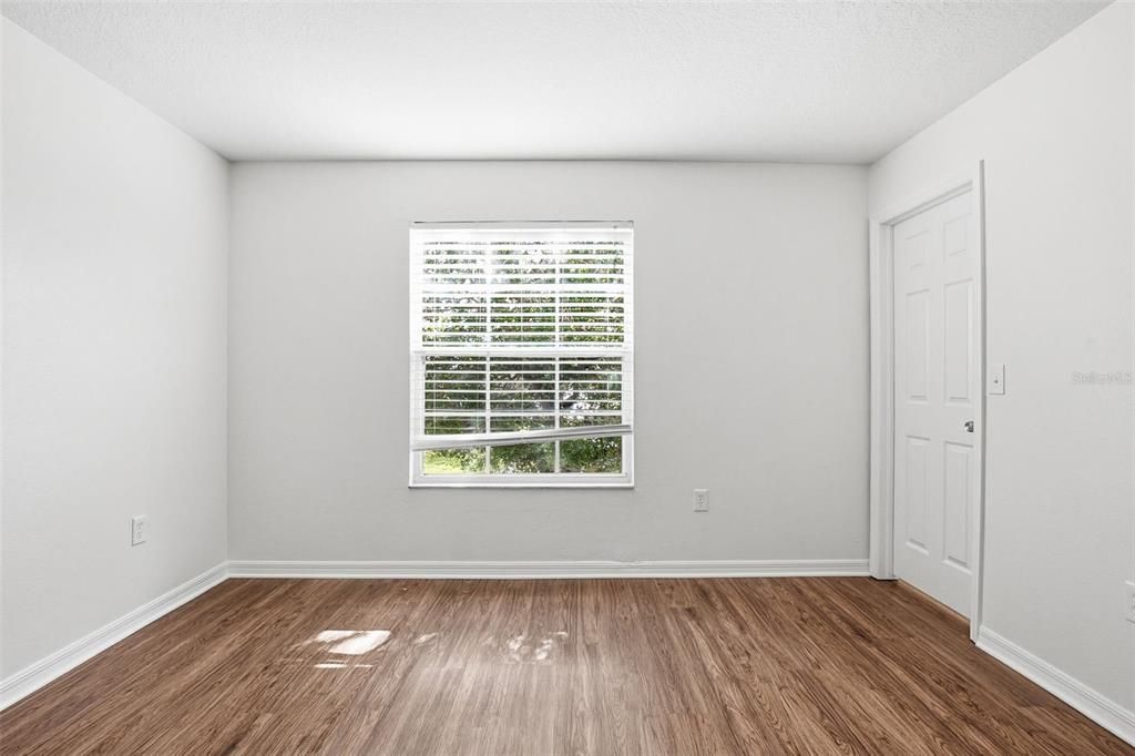 En Venta: $349,900 (4 camas, 2 baños, 2944 Pies cuadrados)