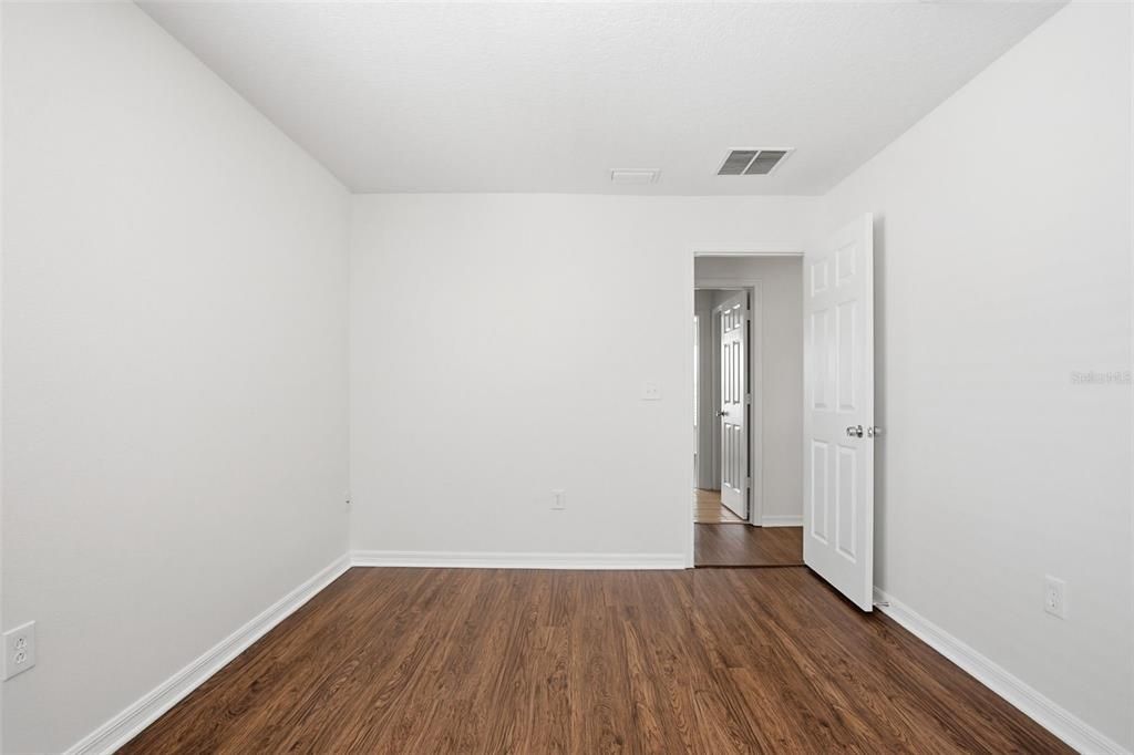 En Venta: $349,900 (4 camas, 2 baños, 2944 Pies cuadrados)