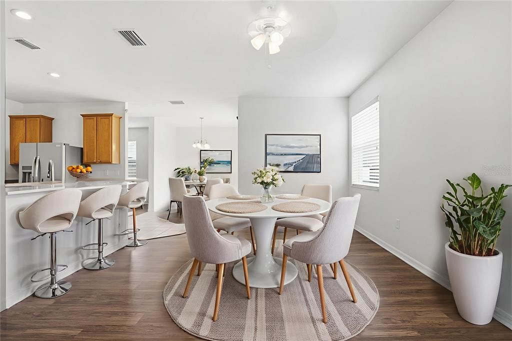 En Venta: $349,900 (4 camas, 2 baños, 2944 Pies cuadrados)