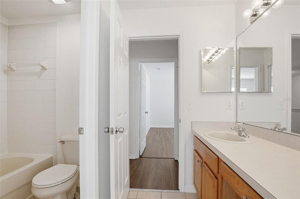 En Venta: $349,900 (4 camas, 2 baños, 2944 Pies cuadrados)