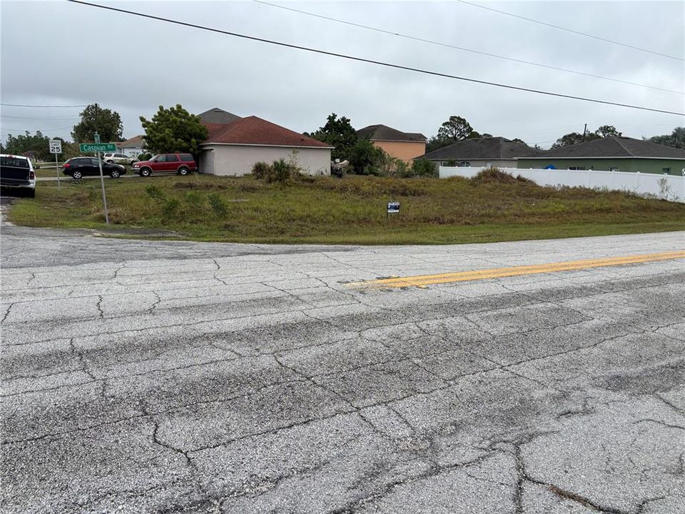 На продажу: $75,000 (0.17 acres)