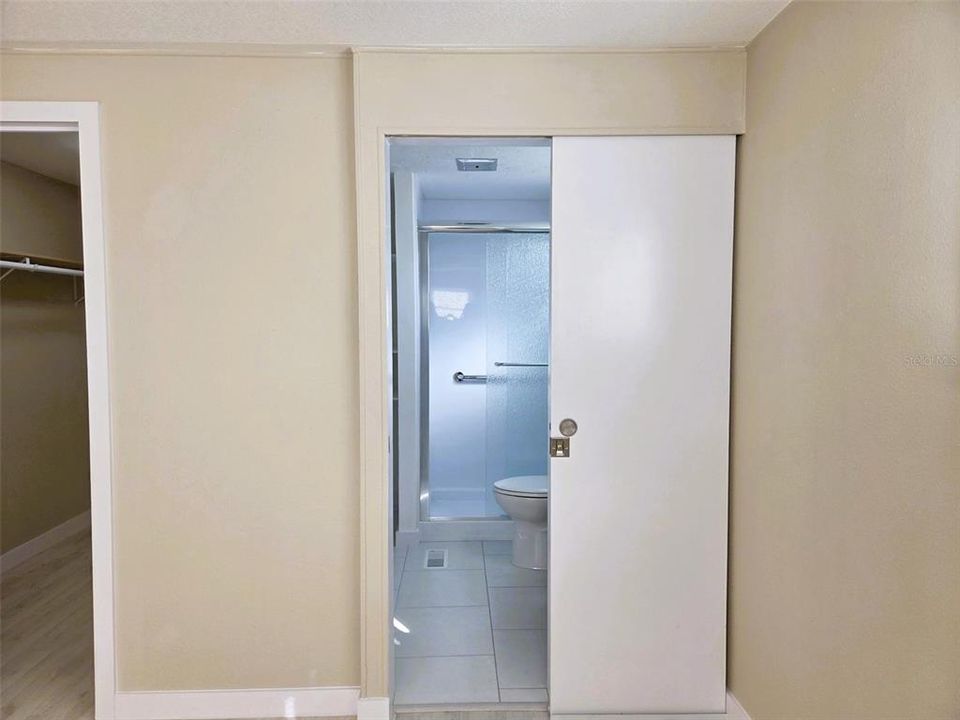 待售: $219,900 (2 贝兹, 2 浴室, 960 平方英尺)