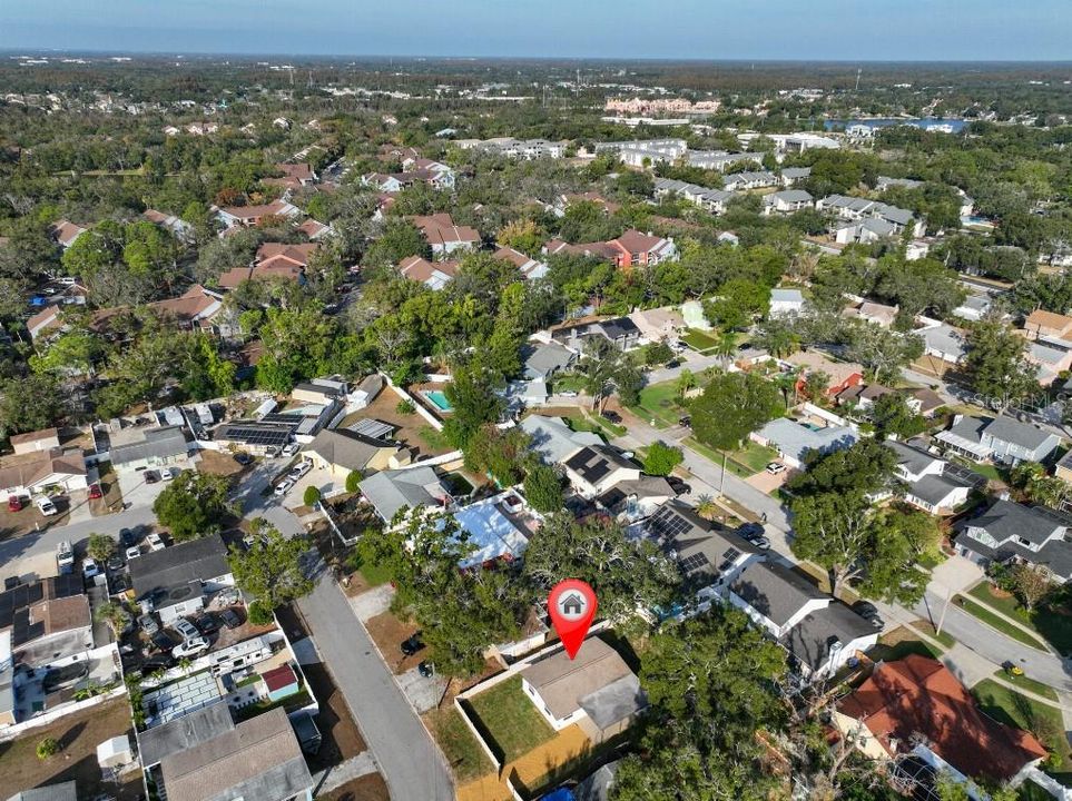 For Sale: $355,000 (3 beds, 1 baths, 988 Square Feet)