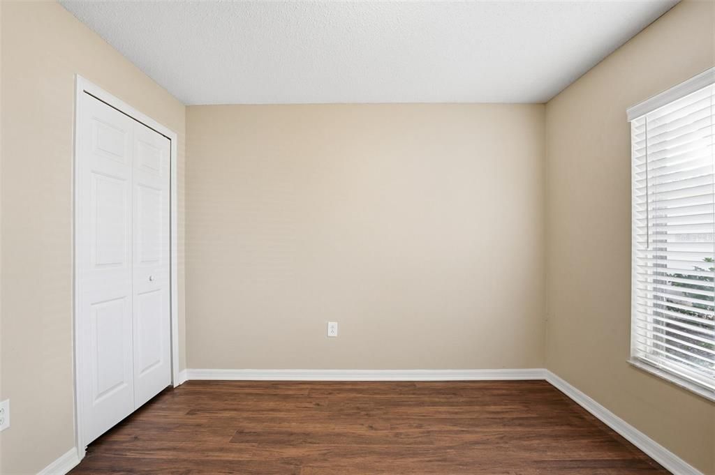 На продажу: $309,900 (4 спален, 2 ванн, 1507 Квадратных фут)