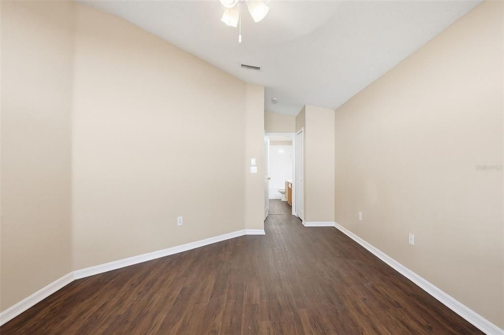 На продажу: $309,900 (4 спален, 2 ванн, 1507 Квадратных фут)