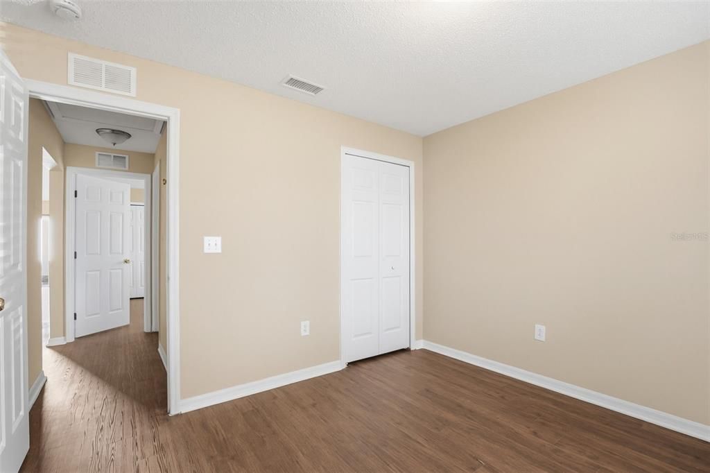 На продажу: $309,900 (4 спален, 2 ванн, 1507 Квадратных фут)