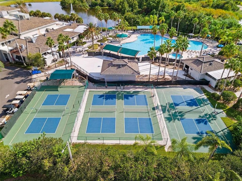 For Sale: $134,900 (2 beds, 2 baths, 984 Square Feet)