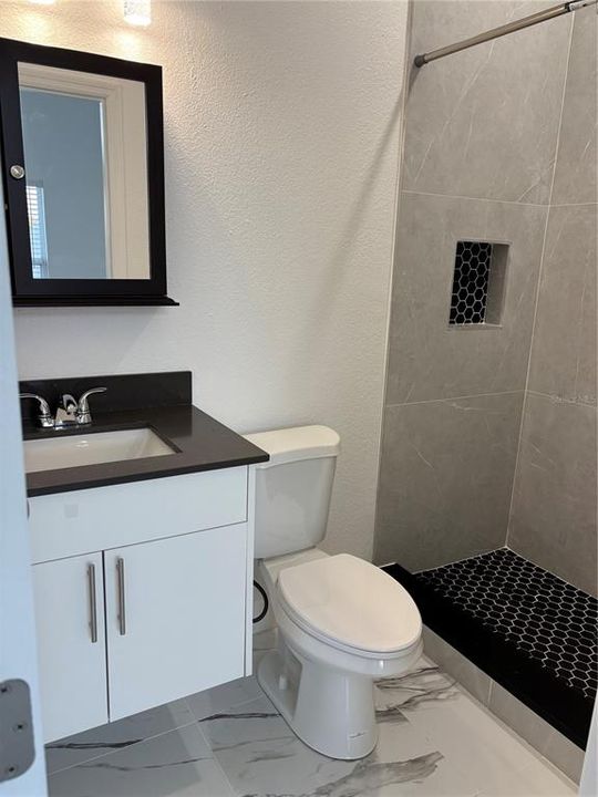 For Rent: $2,400 (3 beds, 2 baths, 1842 Square Feet)