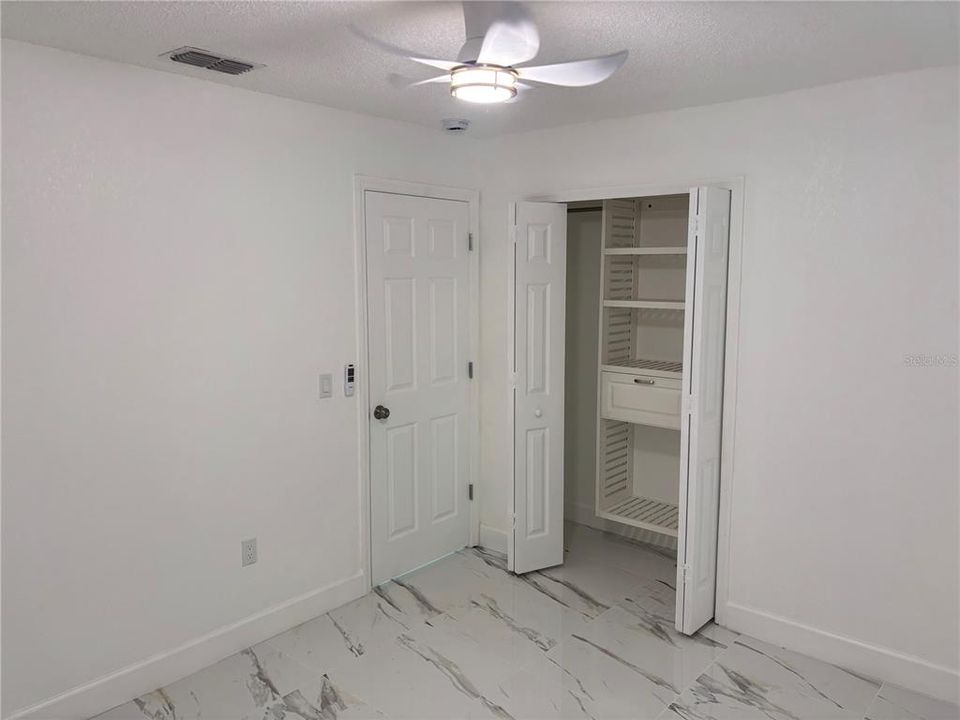 For Rent: $2,400 (3 beds, 2 baths, 1842 Square Feet)