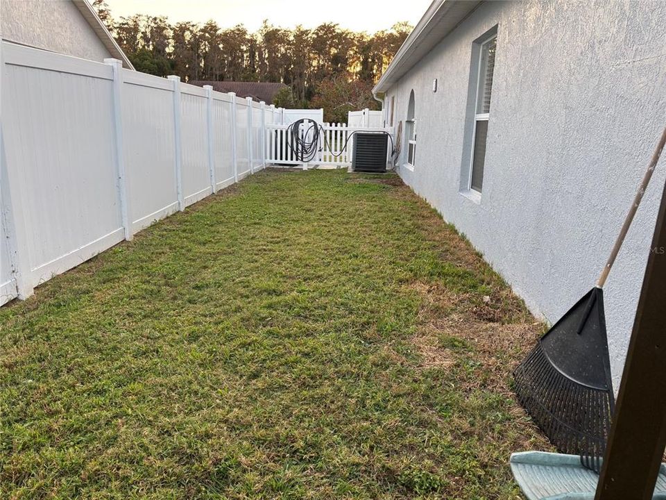 For Rent: $2,400 (3 beds, 2 baths, 1842 Square Feet)