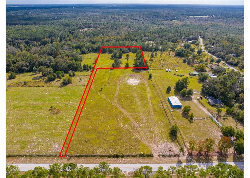 На продажу: $439,000 (4.10 acres)