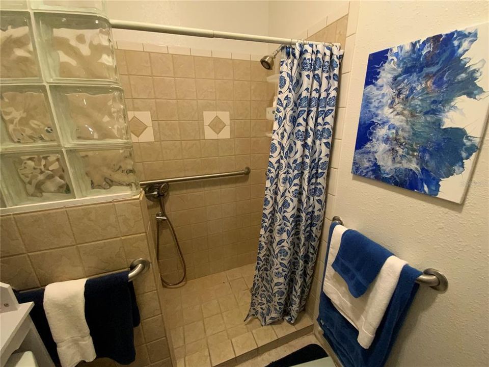 待售: $715,000 (4 贝兹, 4 浴室, 2398 平方英尺)