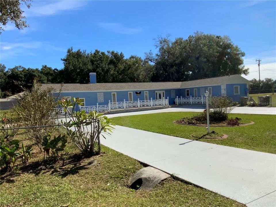 待售: $715,000 (4 贝兹, 4 浴室, 2398 平方英尺)