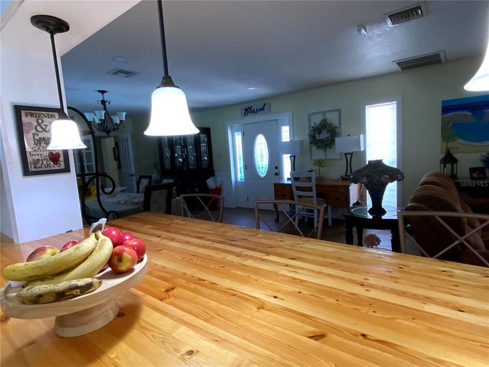 待售: $715,000 (4 贝兹, 4 浴室, 2398 平方英尺)