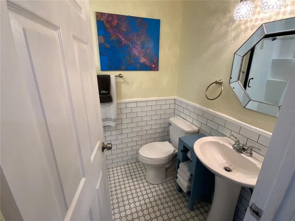 待售: $715,000 (4 贝兹, 4 浴室, 2398 平方英尺)