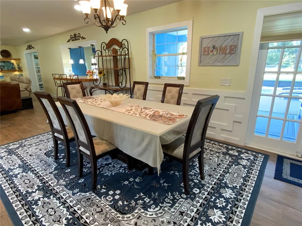 待售: $715,000 (4 贝兹, 4 浴室, 2398 平方英尺)