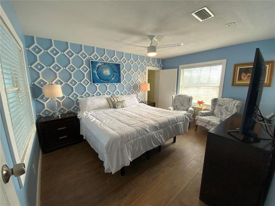 待售: $715,000 (4 贝兹, 4 浴室, 2398 平方英尺)