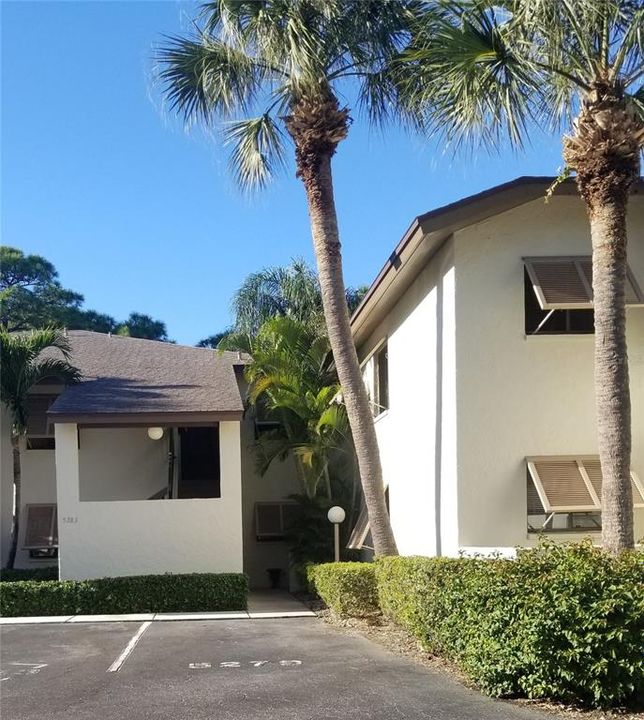 В аренду: $1,890 (2 спален, 2 ванн, 1145 Квадратных фут)