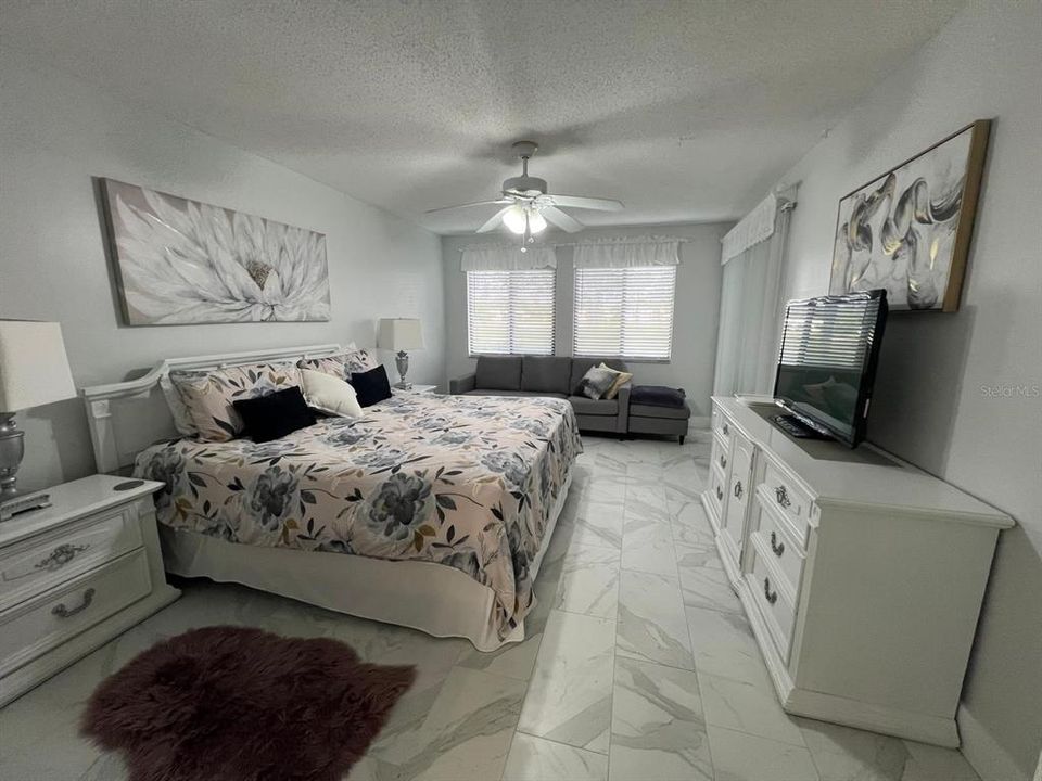 В аренду: $1,890 (2 спален, 2 ванн, 1145 Квадратных фут)