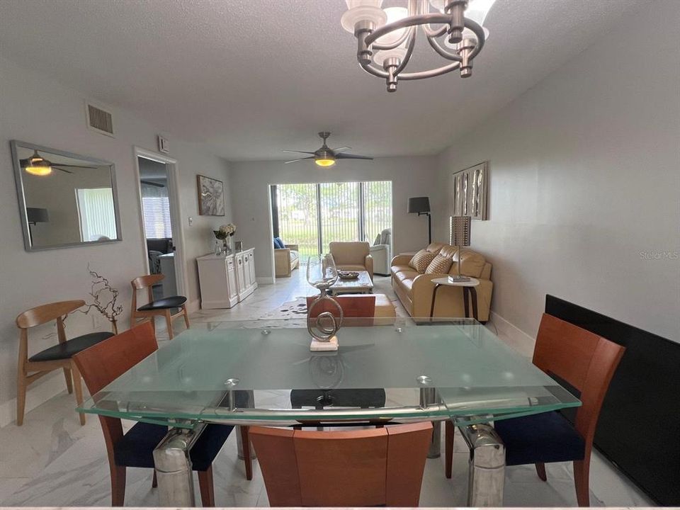 В аренду: $1,890 (2 спален, 2 ванн, 1145 Квадратных фут)