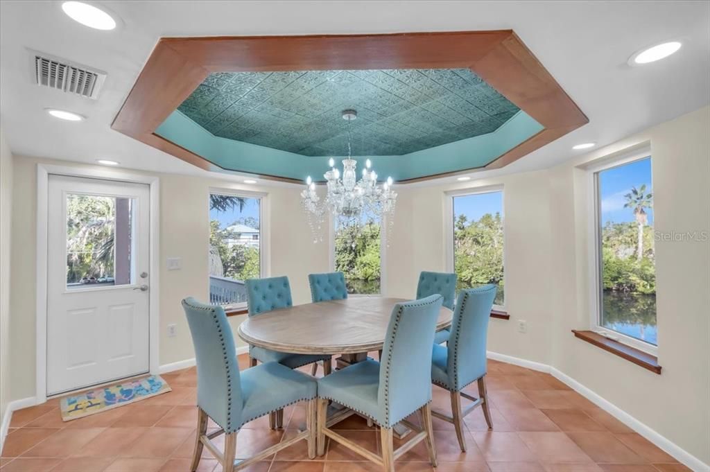 For Sale: $1,395,000 (4 beds, 4 baths, 2470 Square Feet)