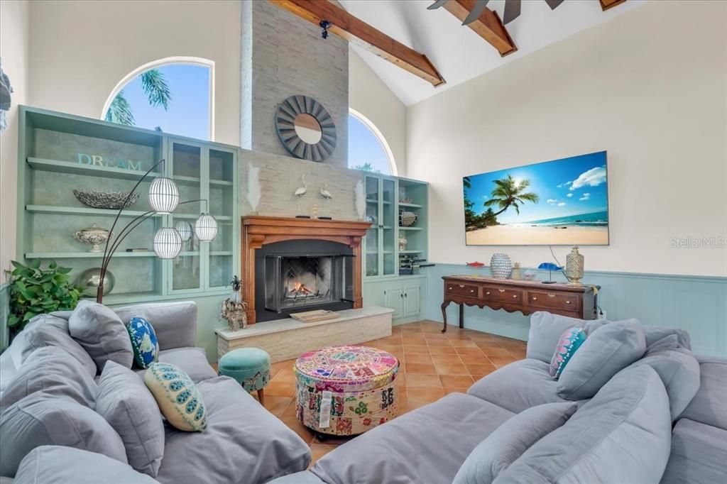 For Sale: $1,395,000 (4 beds, 4 baths, 2470 Square Feet)
